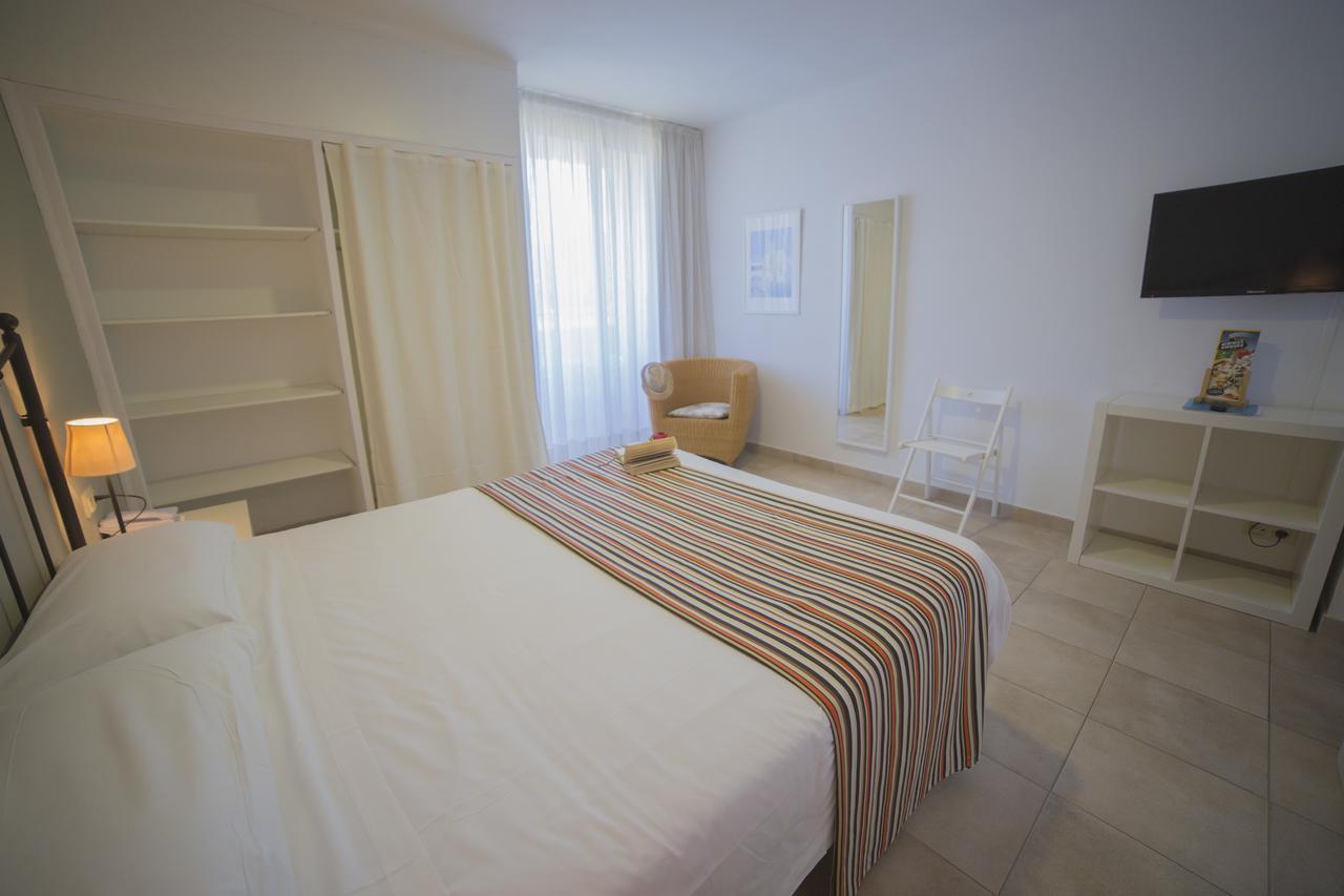 Casa Del Mar Hotel&Apartaments Roses Bagian luar foto