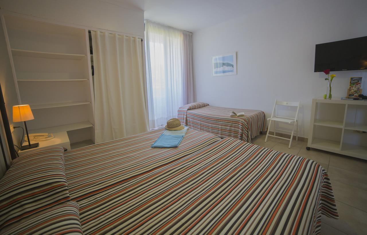 Casa Del Mar Hotel&Apartaments Roses Bagian luar foto